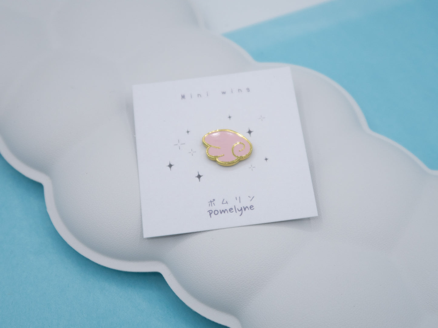 Mini pins Aile