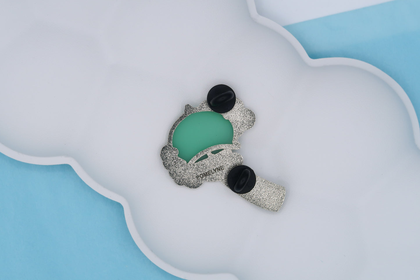 Pins Little Furin
