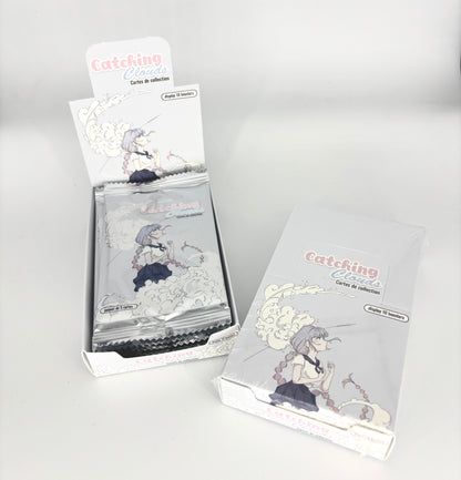 Display 12 boosters Série Catching Clouds
